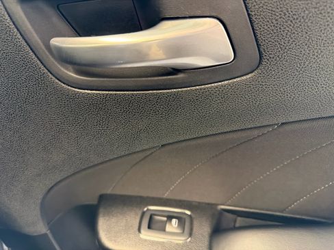 Used 2021 Dodge Charger R/T w/ Blacktop Package image 32