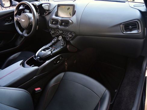 Used 2020 Aston Martin V8 Vantage Coupe RWD image 20