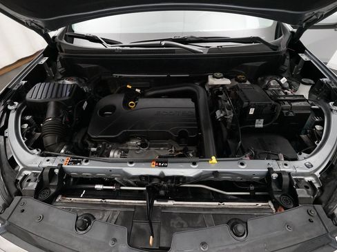 Used 2024 Chevrolet Equinox LT image 3