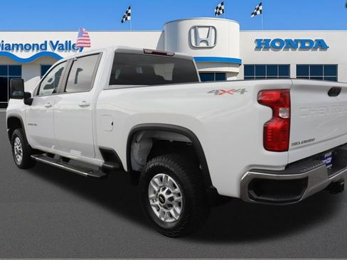 Used 2023 Chevrolet Silverado 2500 LT image 4