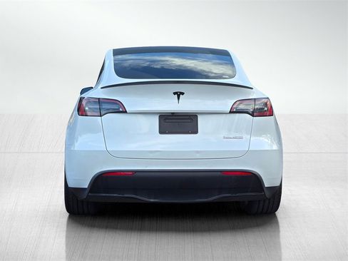 Used 2021 Tesla Model Y Performance image 5