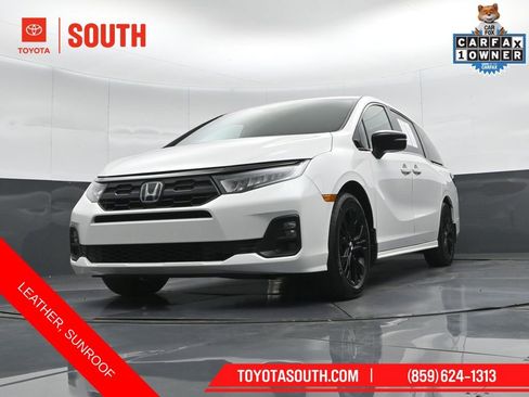 Used 2025 Honda Odyssey Sport-L image 47