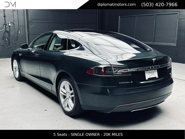 Used 2014 Tesla Model S 85 RWD image 5