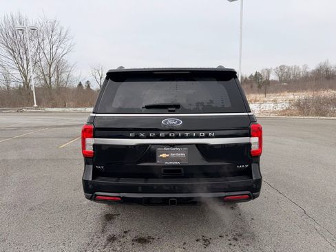 Used 2022 Ford Expedition Max XLT image 6