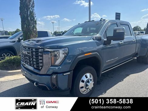 Used 2024 GMC Sierra 3500 Denali Ultimate AWD/4WD image 1