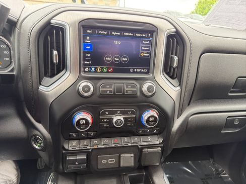 Used 2020 GMC Sierra 3500 Denali w/ Denali Ultimate Package AWD/4WD image 19