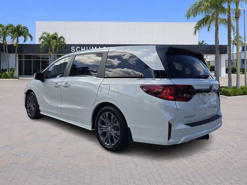 Used 2025 Honda Odyssey Touring image 5