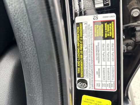 Used 2019 Toyota Camry SE image 43