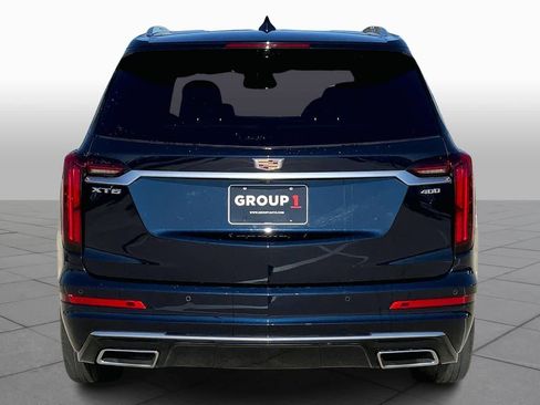 Used 2022 Cadillac XT6 Premium Luxury w/ Technology Package image 12
