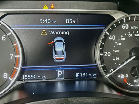 Used 2023 Nissan Altima 2.5 SR FWD image 19