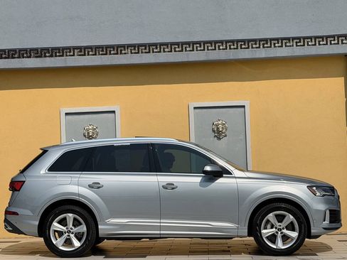 Used 2023 Audi Q7 2.0T Premium Plus w/ Premium Plus Package AWD/4WD image 7