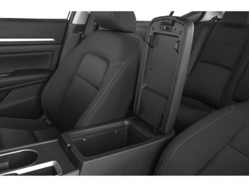 Used 2022 Nissan Altima 2.5 SV w/ SV Premium Package FWD image 17
