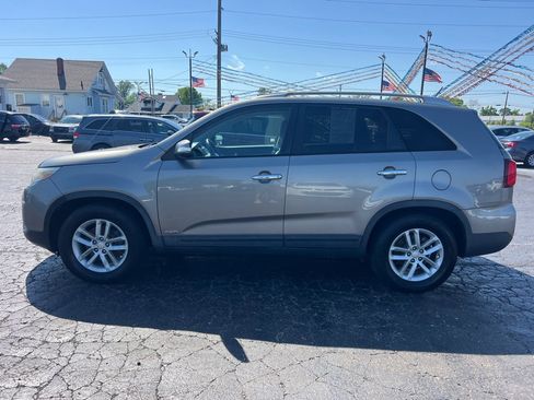 Used 2014 Kia Sorento LX AWD/4WD image 4