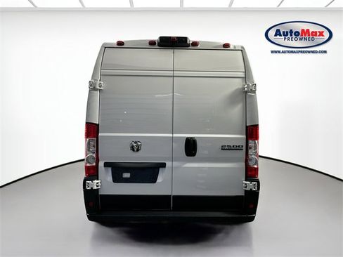 Used 2023 RAM ProMaster 2500 image 7