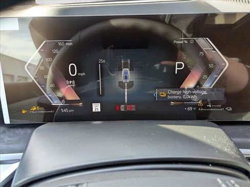 New 2026 BMW X5 xDrive50e w/ Climate Comfort Package image 11