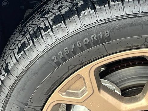 Used 2024 Toyota RAV4 AWD Hybrid image 5