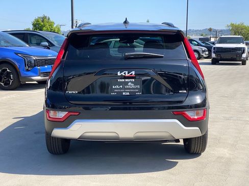 New 2026 Kia Niro LX FWD image 5