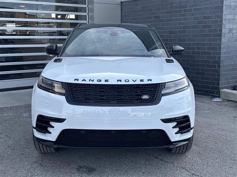 New 2026 Land Rover Range Rover Velar Dynamic SE image 2