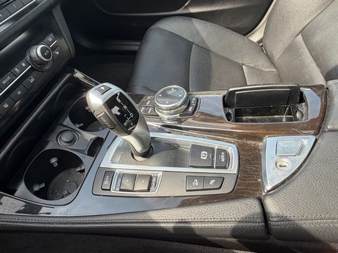 Used 2014 BMW 528i xDrive Sedan AWD/4WD image 9