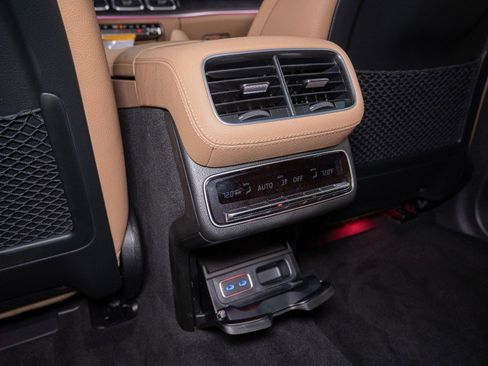 New 2026 Mercedes-Benz GLS 450 4MATIC image 28