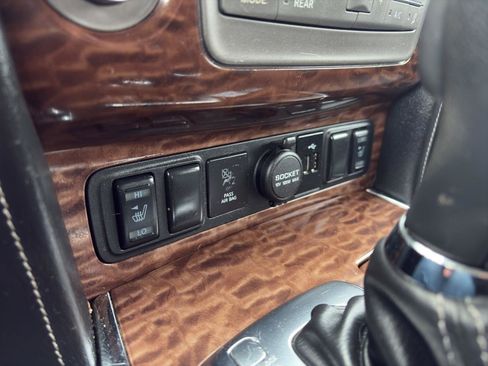 Used 2020 Nissan Armada SL w/ Premium Package RWD image 31