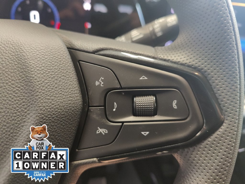 Used 2025 Chevrolet Trax LT FWD image 28
