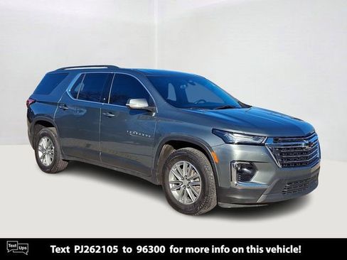 Used 2023 Chevrolet Traverse LT w/ LPO, Floor Liner Package image 1