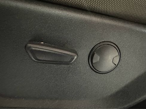 Used 2022 Ford F350 XLT w/ XLT Premium Package image 16