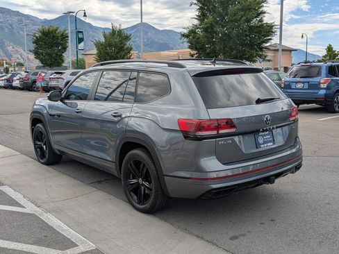 Used 2023 Volkswagen Atlas SEL R-Line AWD/4WD image 9