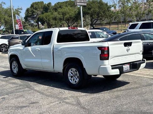 Certified 2024 Nissan Frontier SV RWD image 7