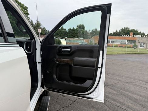 Used 2019 GMC Sierra 1500 Denali w/ Denali Ultimate Package AWD/4WD image 16
