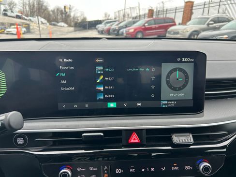 Used 2025 Kia K5 LXS image 17