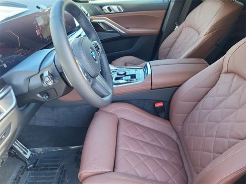 New 2026 BMW X6 xDrive40i w/ Climate Comfort Package image 16