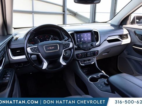 Used 2022 GMC Terrain SLT AWD/4WD image 16