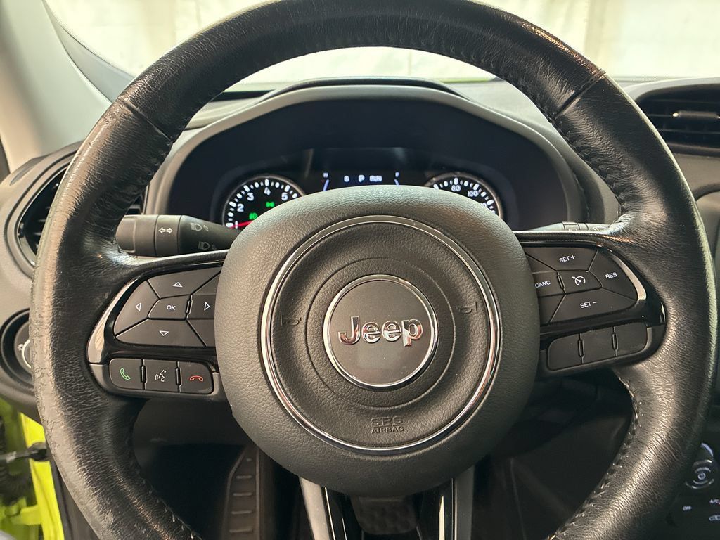 Used 2018 Jeep Renegade Altitude AWD/4WD image 11