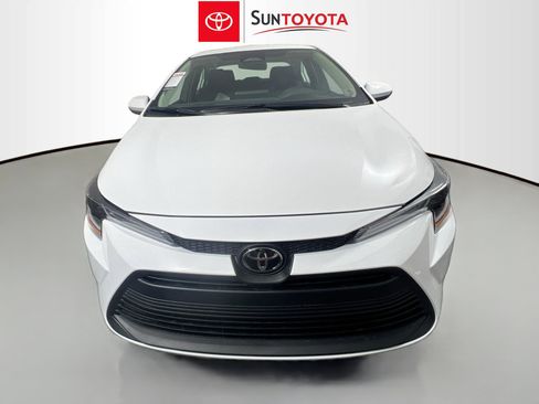 New 2025 Toyota Corolla LE image 10