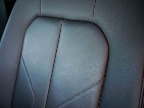 Used 2023 Audi Q3 2.0T Premium w/ Convenience Package image 11