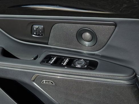 New 2026 Lincoln Nautilus Reserve image 15