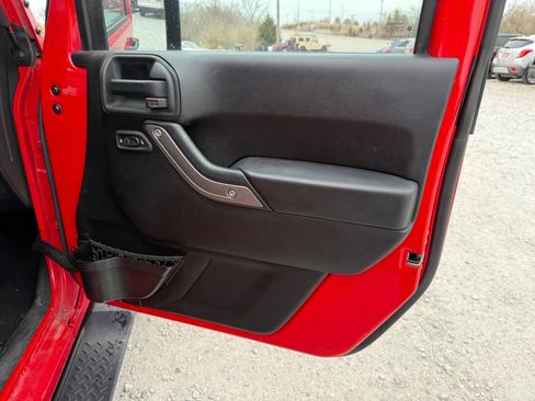 Used 2015 Jeep Wrangler Unlimited Sport w/ Quick Order Package 24S image 15