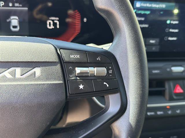 Used 2025 Kia K4 FWD image 17