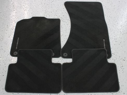 Used 2016 Porsche Macan S image 90