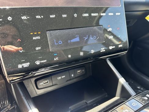 Used 2024 Hyundai Tucson Limited image 20