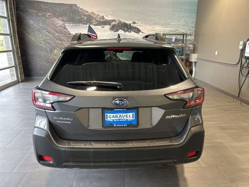 Used 2025 Subaru Outback Premium AWD/4WD image 27