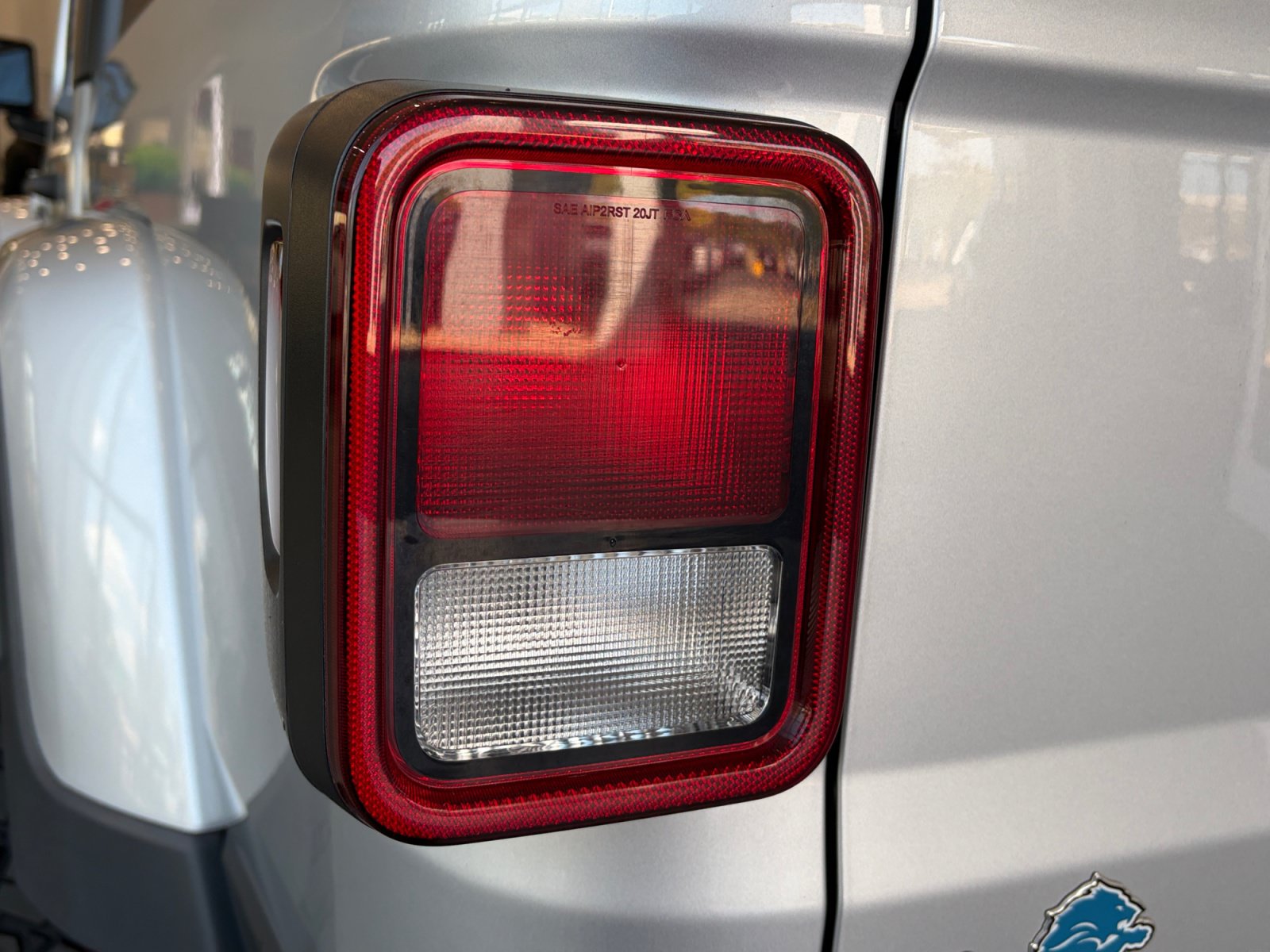 Used 2022 Jeep Gladiator Sport AWD/4WD image 16