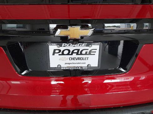 New 2026 Chevrolet Traverse LT w/ Driver Confidence Package FWD image 33