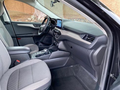 Used 2022 Ford Escape SE w/ Convenience Package FWD image 55