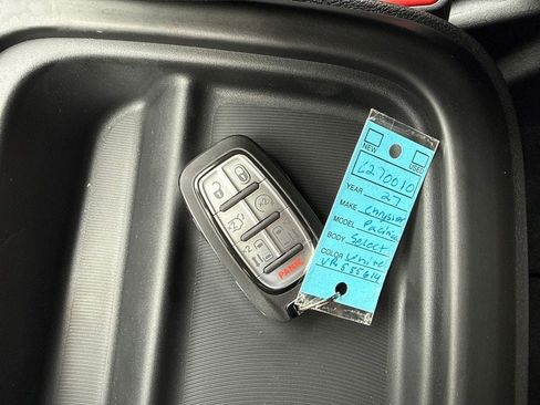 New 2027 Chrysler Pacifica Select AWD/4WD image 56