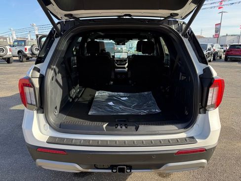 New 2026 Ford Explorer Platinum w/ LUX Leather Package AWD/4WD image 31