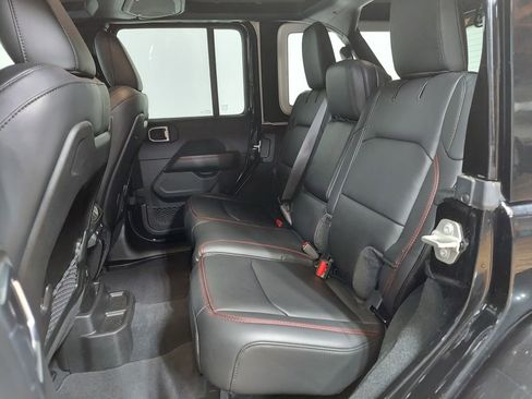 Used 2024 Jeep Wrangler Unlimited Rubicon image 41