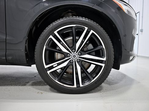 Used 2019 Volvo XC60 T6 R-Design w/ Protection Package Premier AWD/4WD image 38